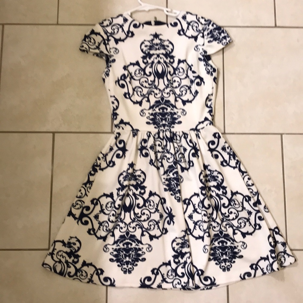 formal dress! perfect for dances! love this look!